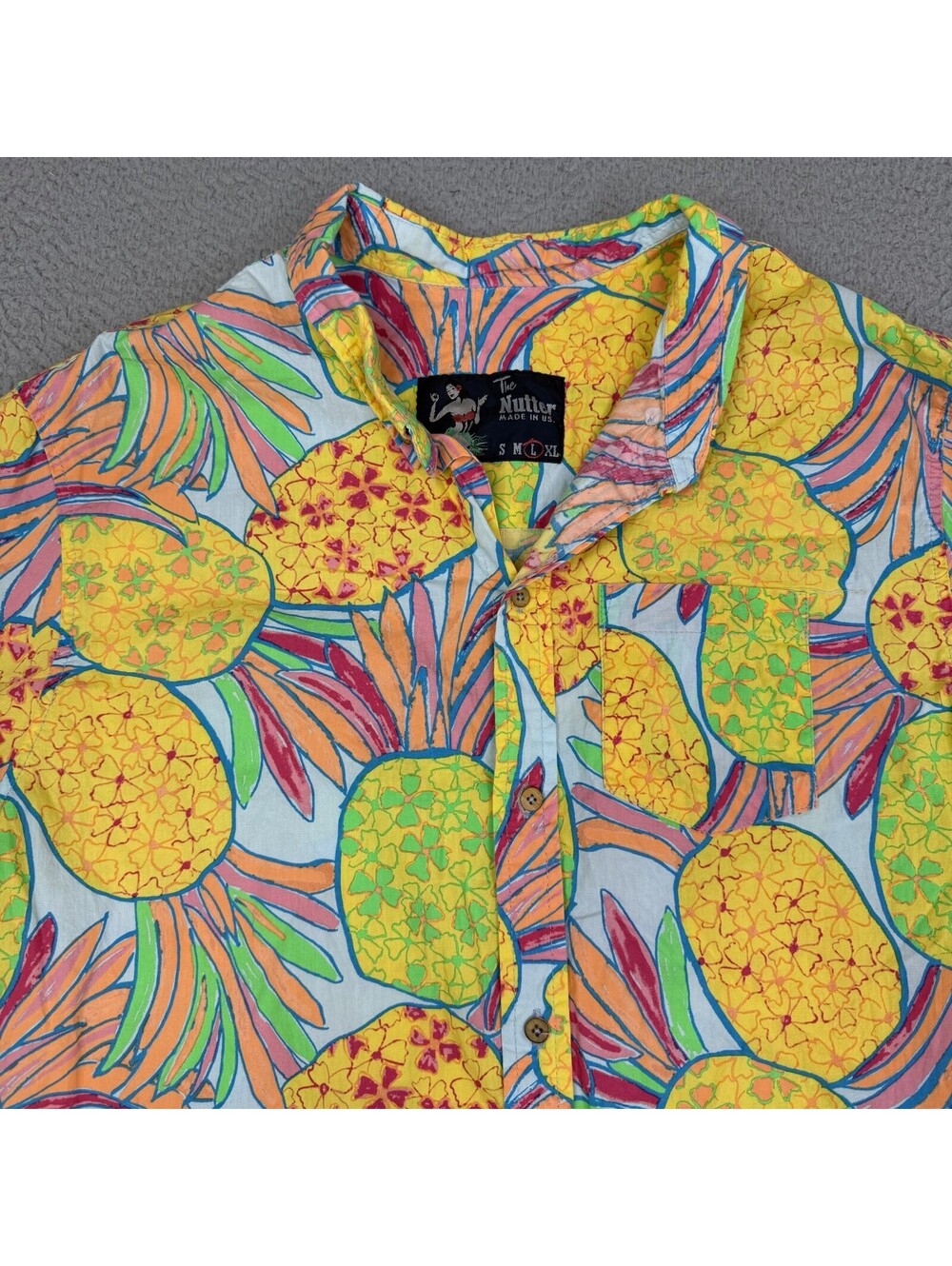 Chubbies "The Nutter" Popover Shirt Pineapple Print Size Large MADE IN USA